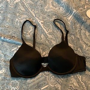 PINK BLACK T SHIRT BRA SIZE 34A